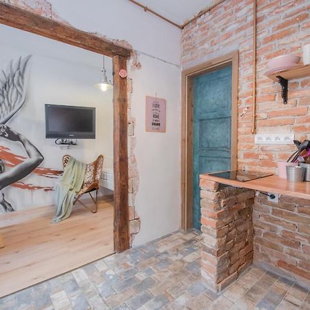 Accommodation At The Zeus Apartment Bratislava Buitenkant foto